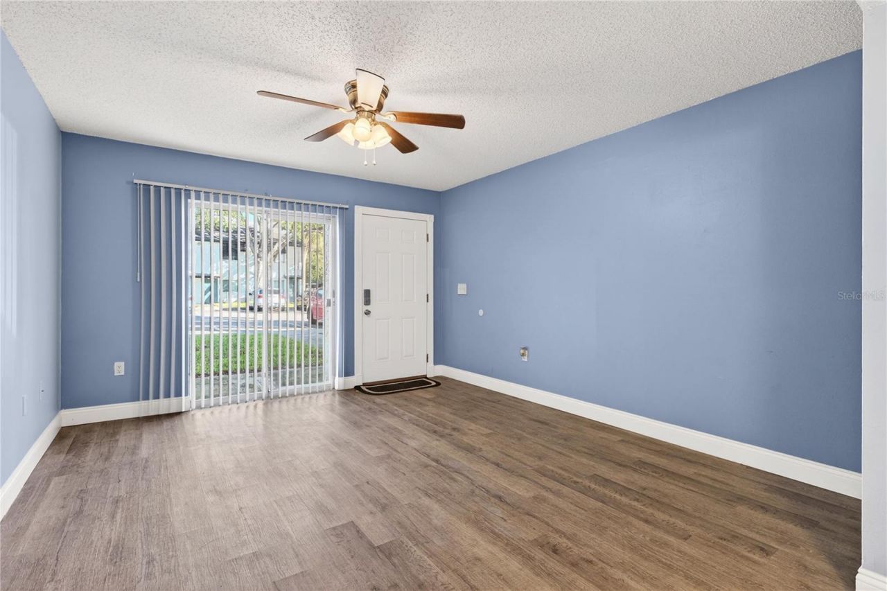 4223 S. Semoran Blvd, Unit 9, Orlando, FL 32822 Photo