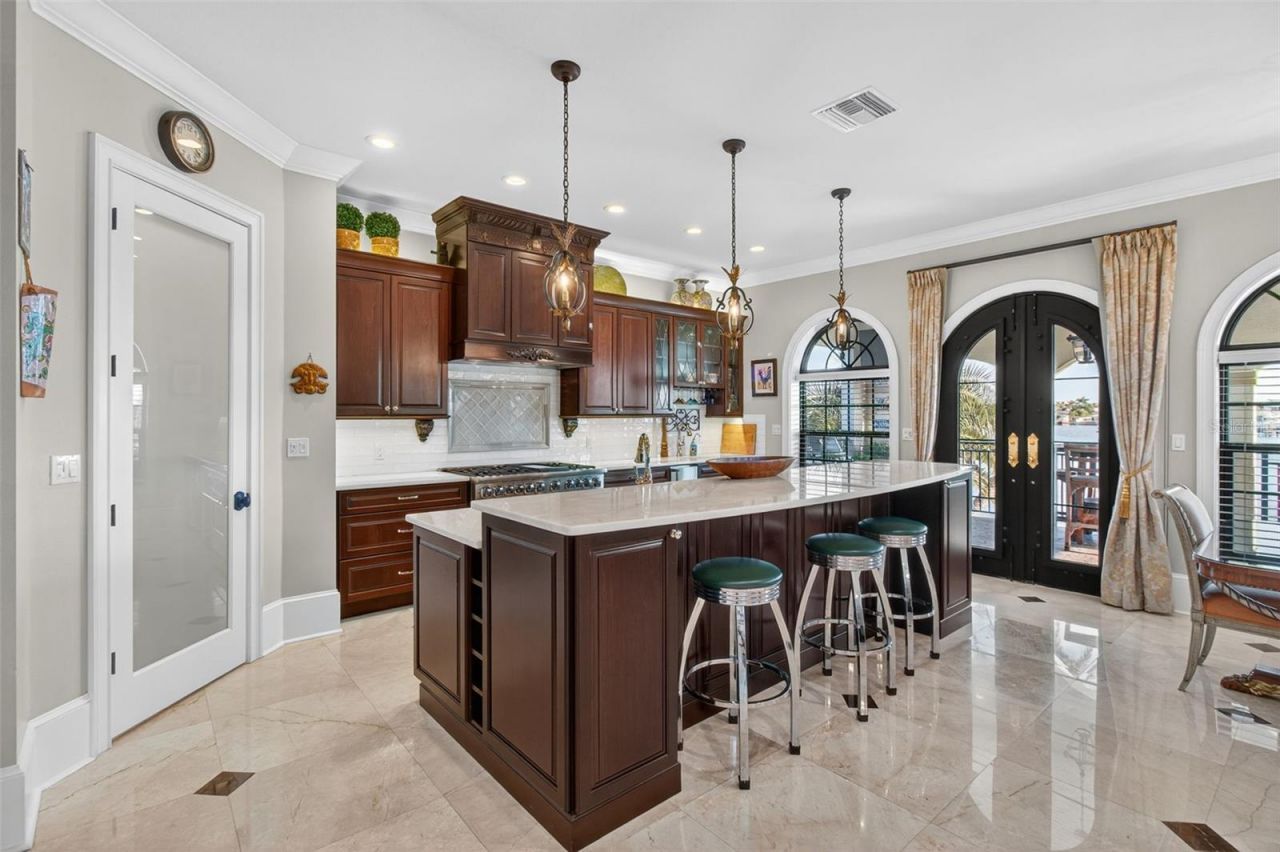 7974 9th Avenue S, Saint Petersburg, FL 33707 Photo