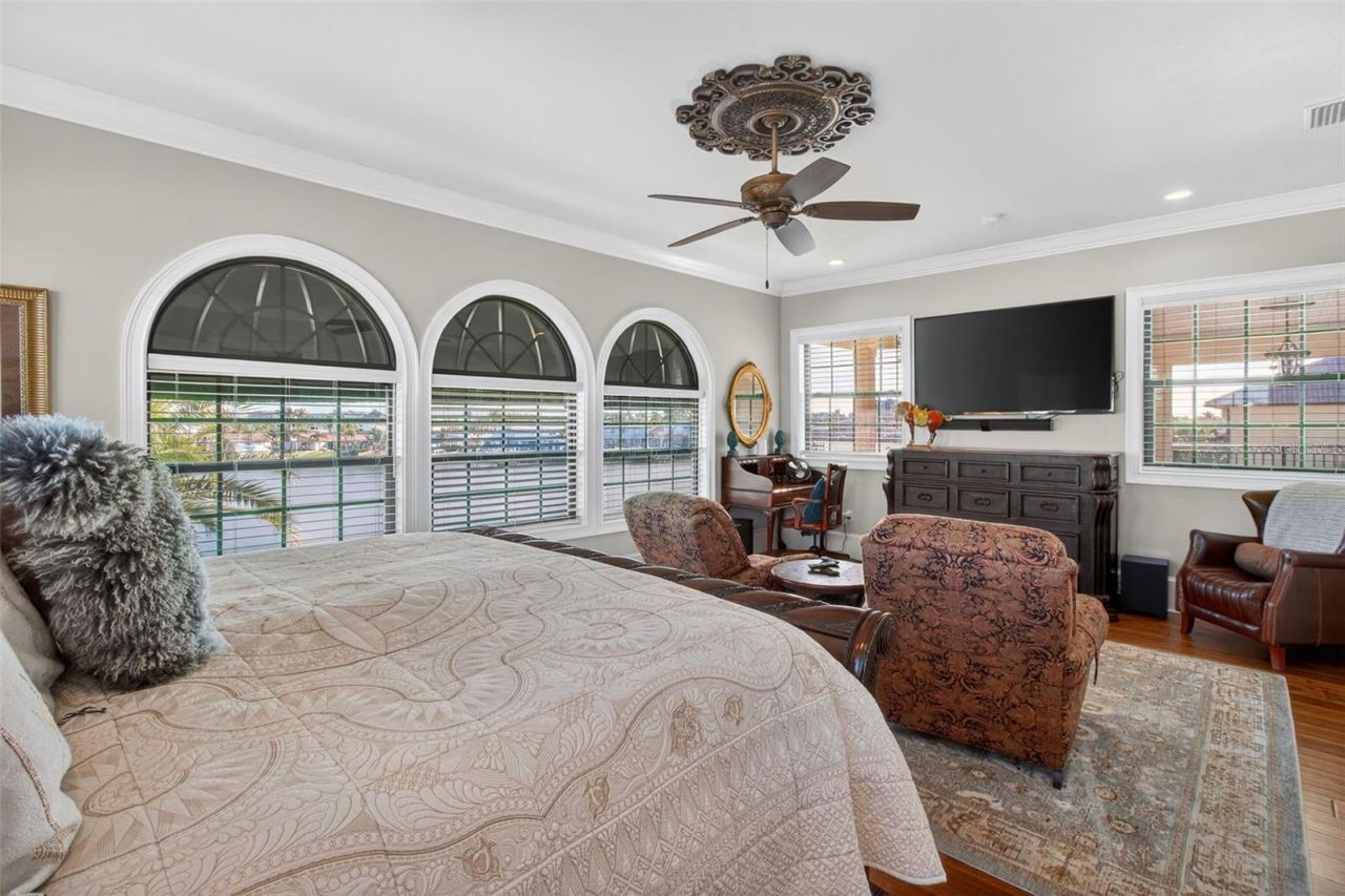 7974 9th Avenue S, Saint Petersburg, FL 33707 Photo