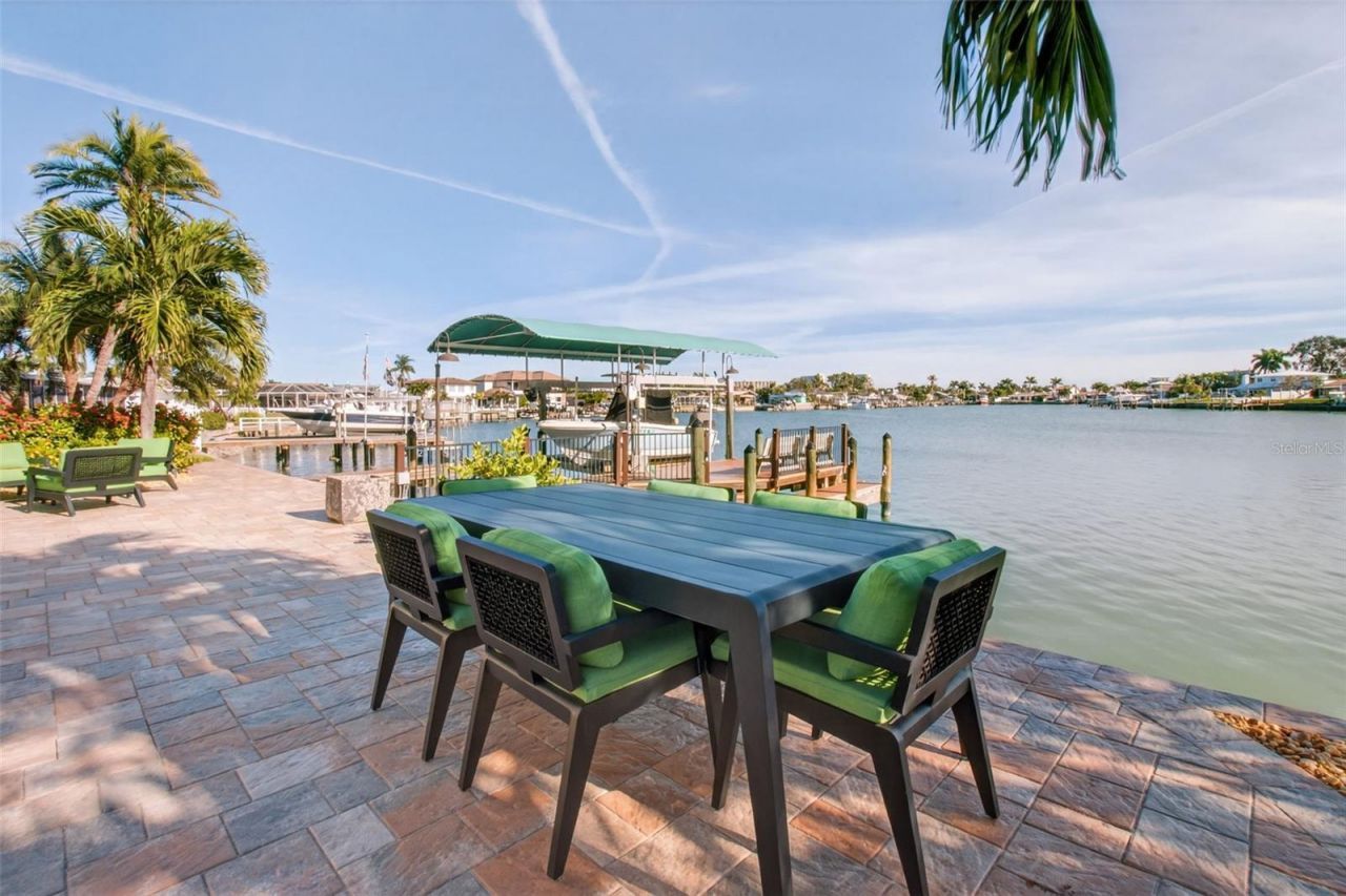 7974 9th Avenue S, Saint Petersburg, FL 33707 Photo