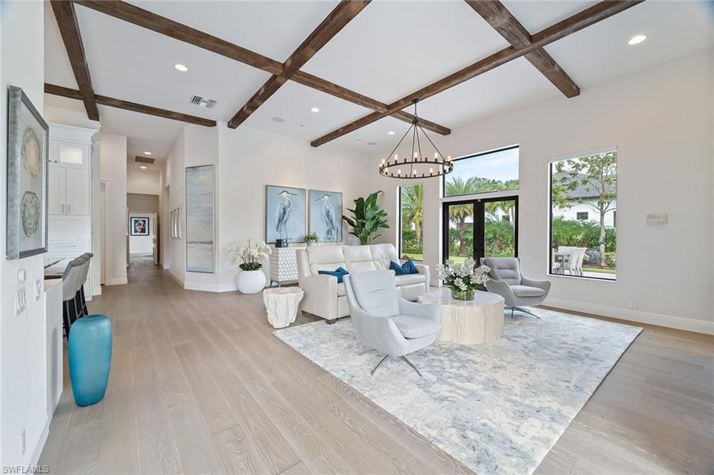 6582 Trail Blvd, Naples, FL 34108 Photo