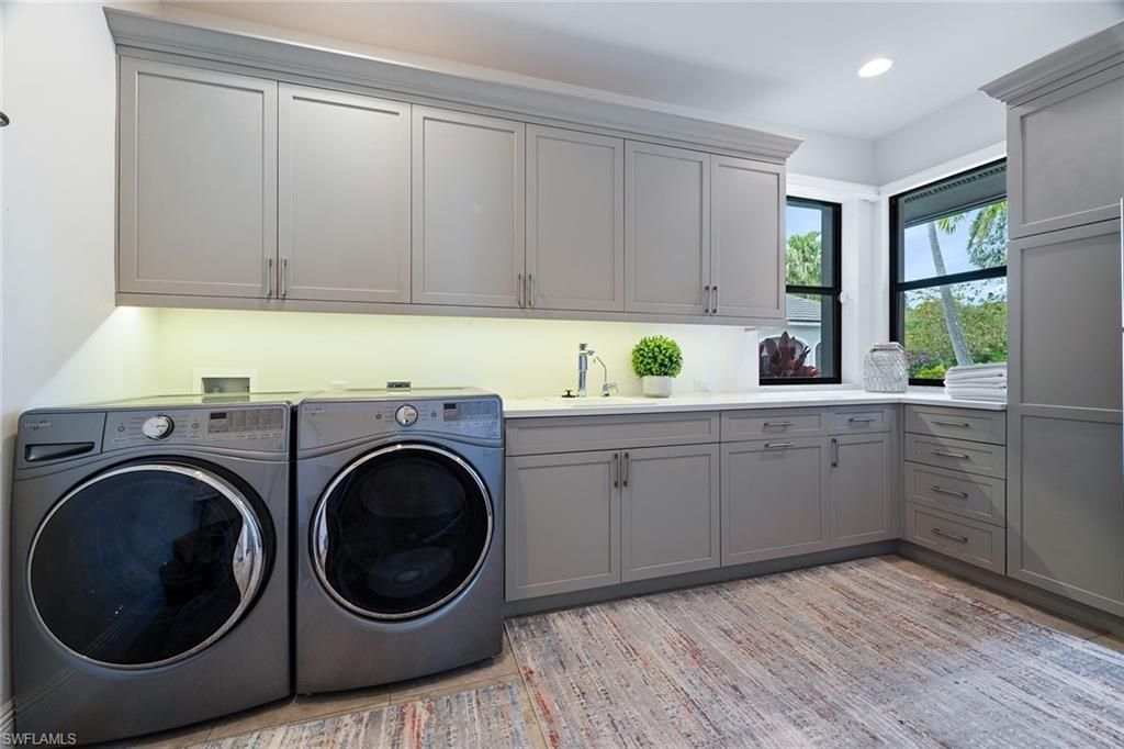 6582 Trail Blvd, Naples, FL 34108 Photo