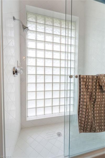 6582 Trail Blvd, Naples, FL 34108 Photo