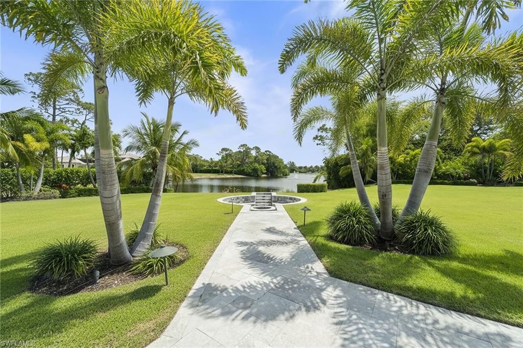 6582 Trail Blvd, Naples, FL 34108 Photo