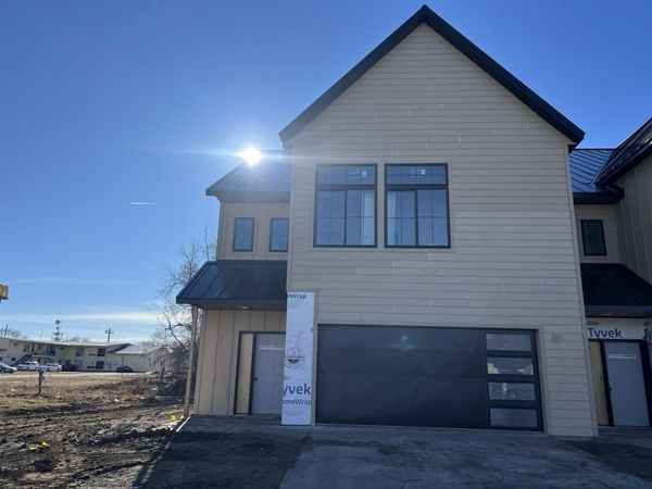 23 E Duke St., Vermillion, SD 57069