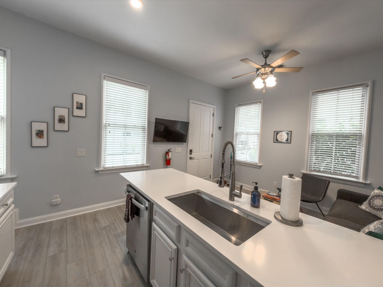 4500 Summey Street Photo 7