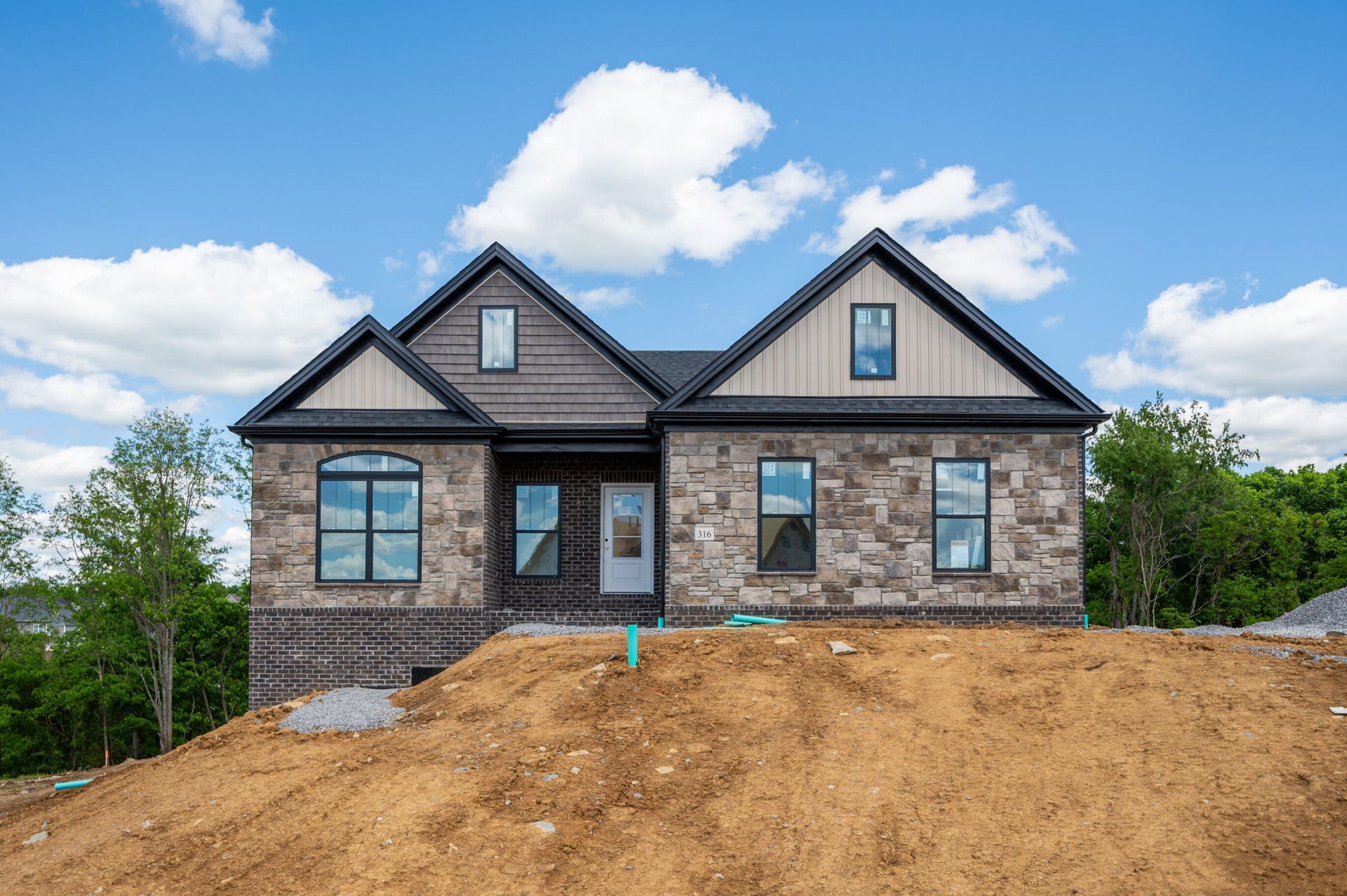 316 Circle Point Drive, Richmond, KY 40475 Main Photo
