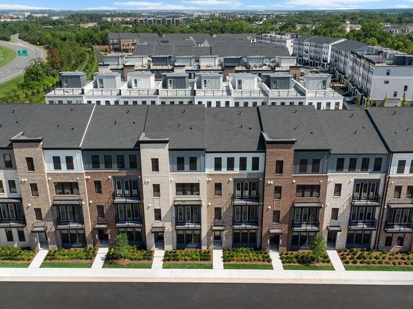 43305 FARRINGDON SQUARE, BROADLANDS, VA 20148