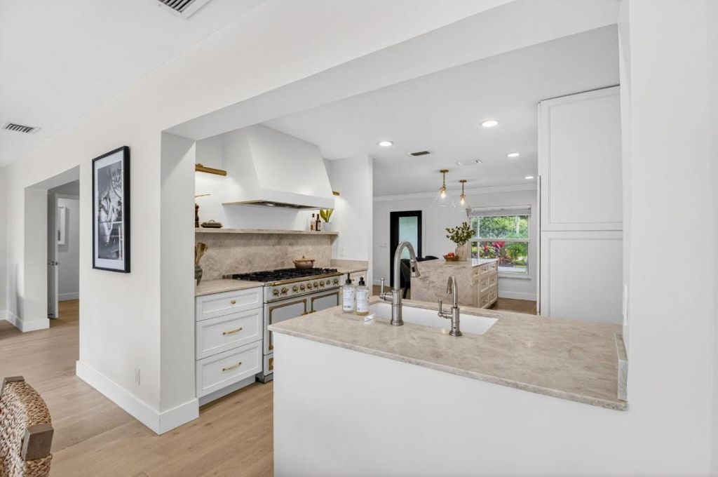 525 Sunset Road, Boynton Beach, FL 33435 Photo