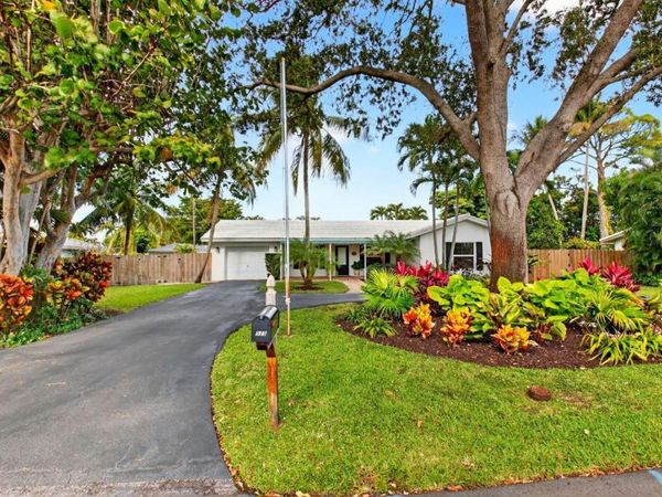 525 Sunset Road, Boynton Beach, FL 33435