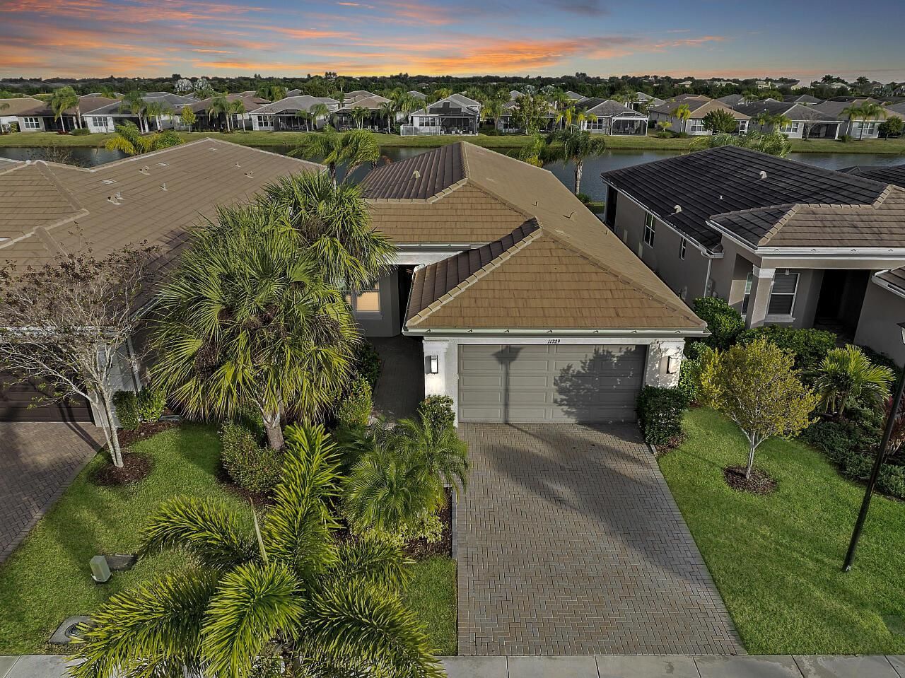 11729 SW Golden Falls Lane, Port Saint Lucie, FL 34987 Photo