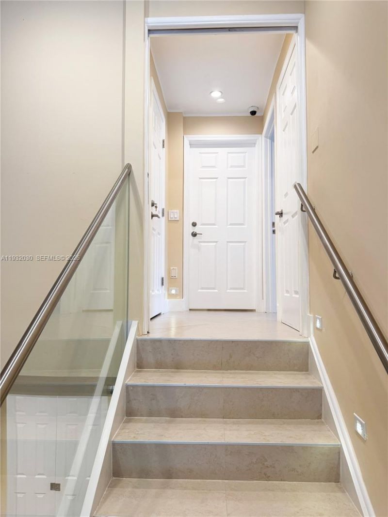 610 Misty Oaks Ln , Pompano Beach, FL 33069 Photo