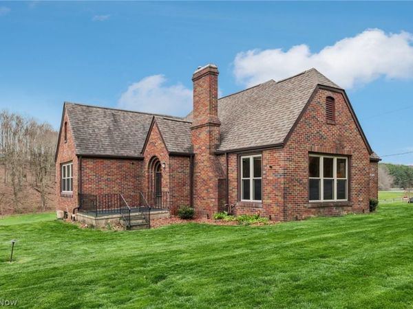 15369 Old Lincoln Highway, East Liverpool, OH 43920