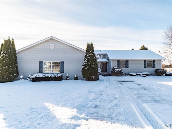 4416 S Bennett Heights, Batavia, NY 14020