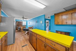 114 Lakewood Drive photo 4