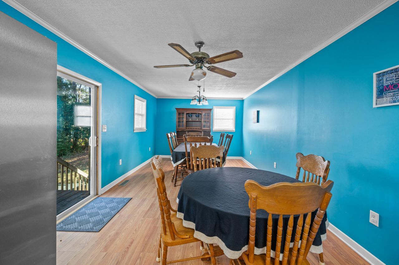 114 Lakewood Drive Photo 6