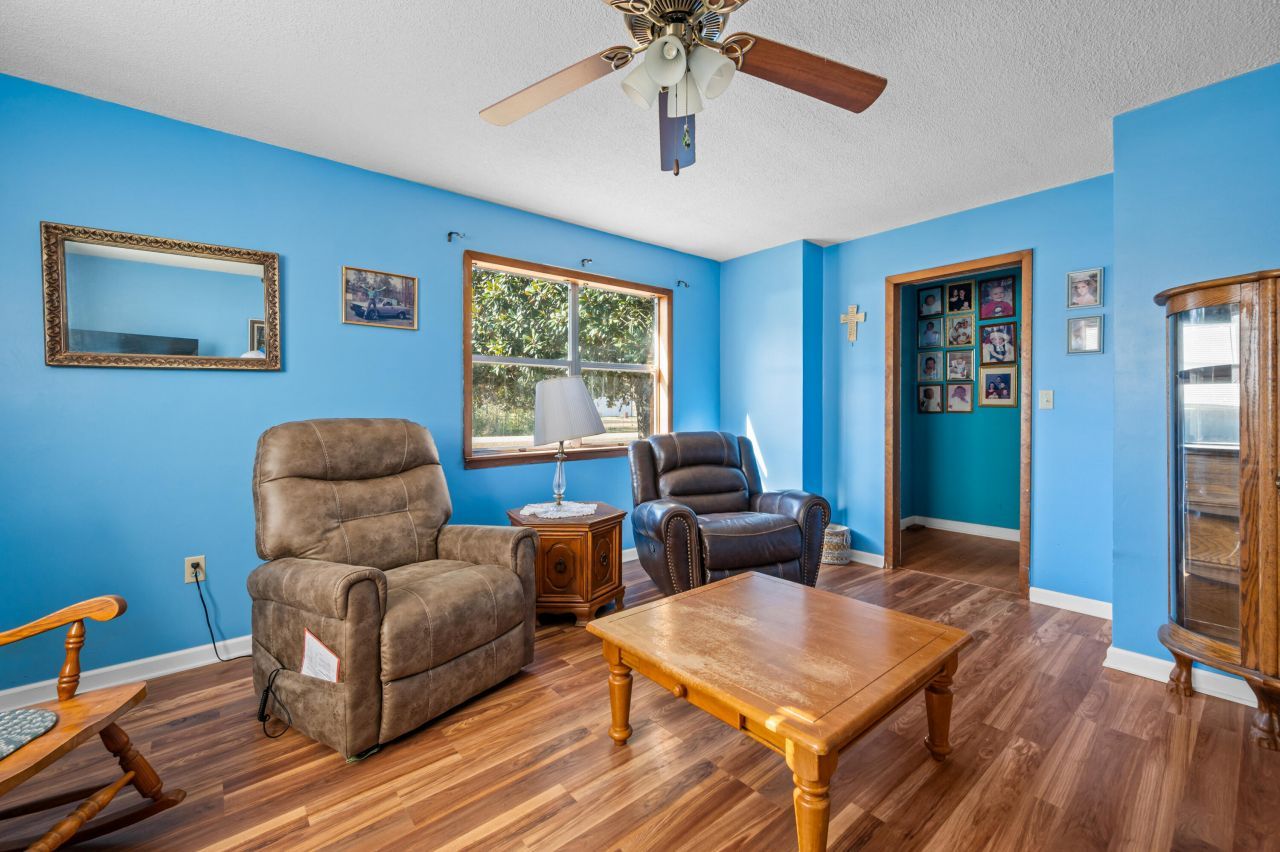 114 Lakewood Drive Photo 7