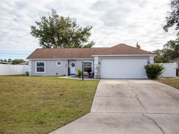 2315 ACADEMY AVENUE, DELTONA, FL 32738