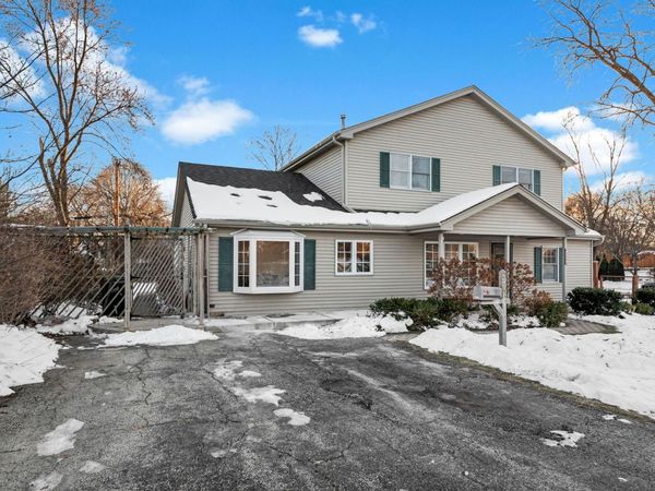 3505 Linneman Street, Glenview, IL 60025