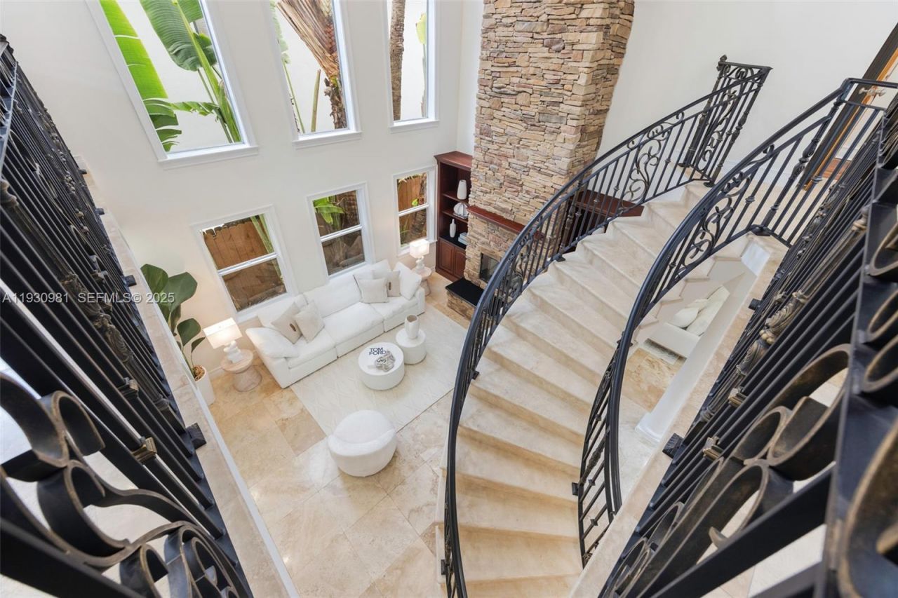 4065 Battersea Rd, Coconut Grove, FL 33133 Photo