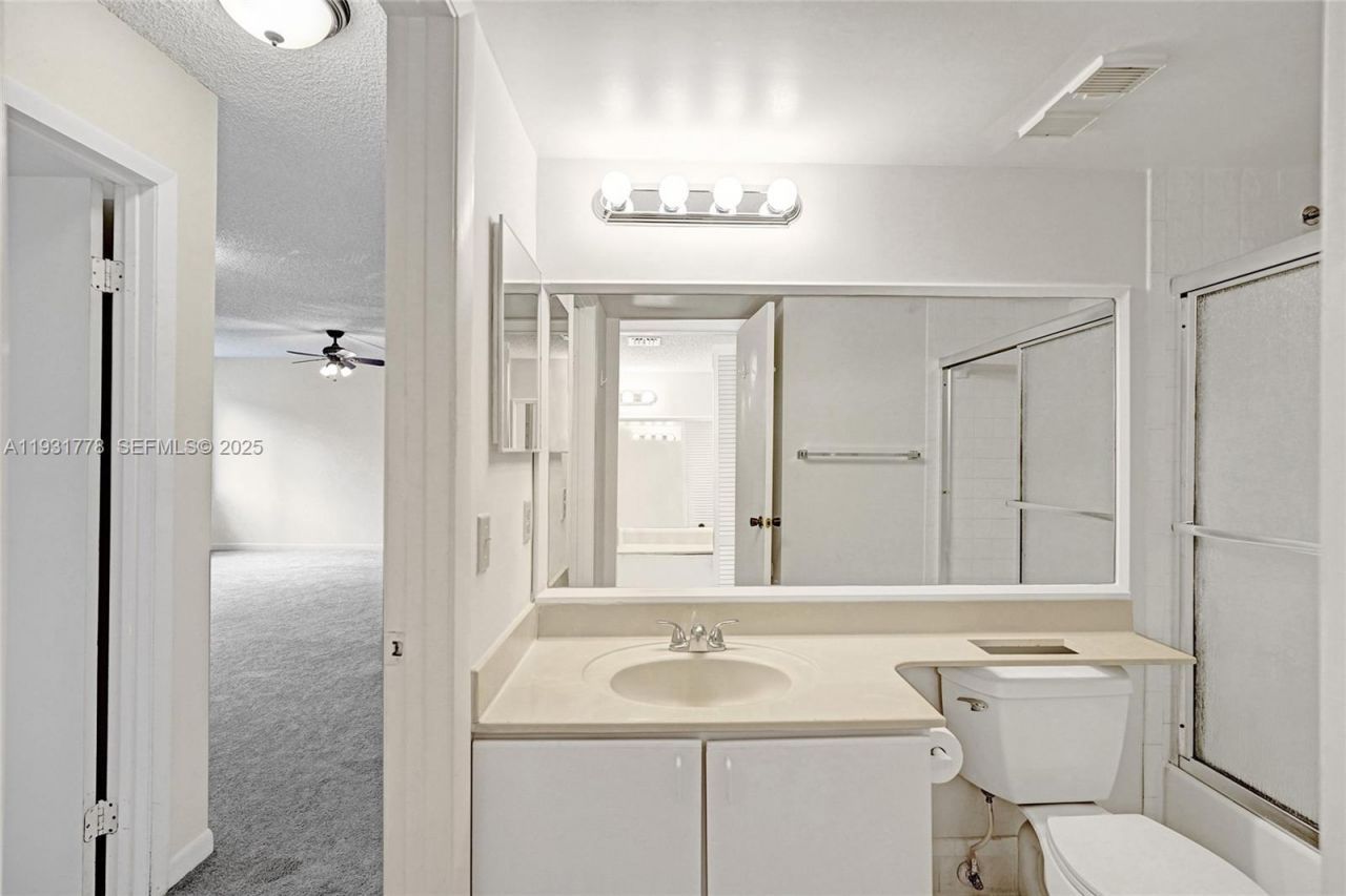 9901 Westview Dr, Unit 325, Coral Springs, FL 33076 Photo