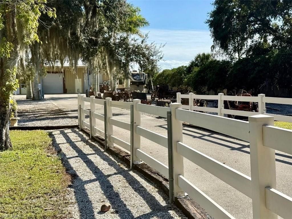 3342 County Road 721 Loop, Moore Haven, FL 33471 Photo