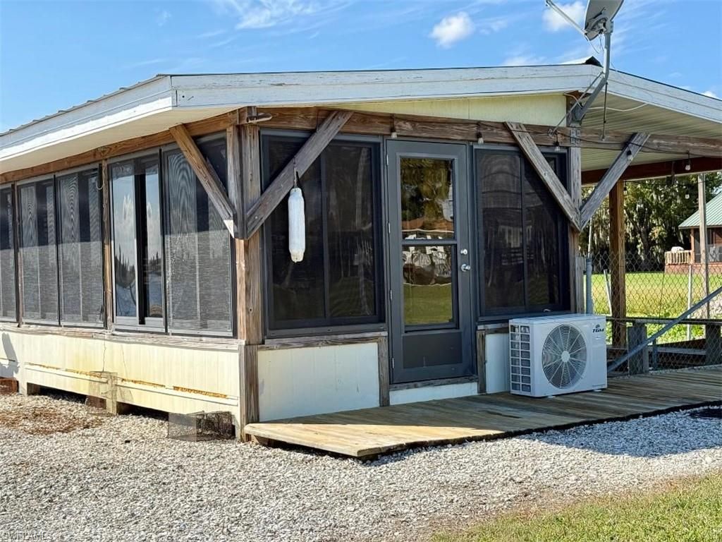 3342 County Road 721 Loop, Moore Haven, FL 33471 Photo