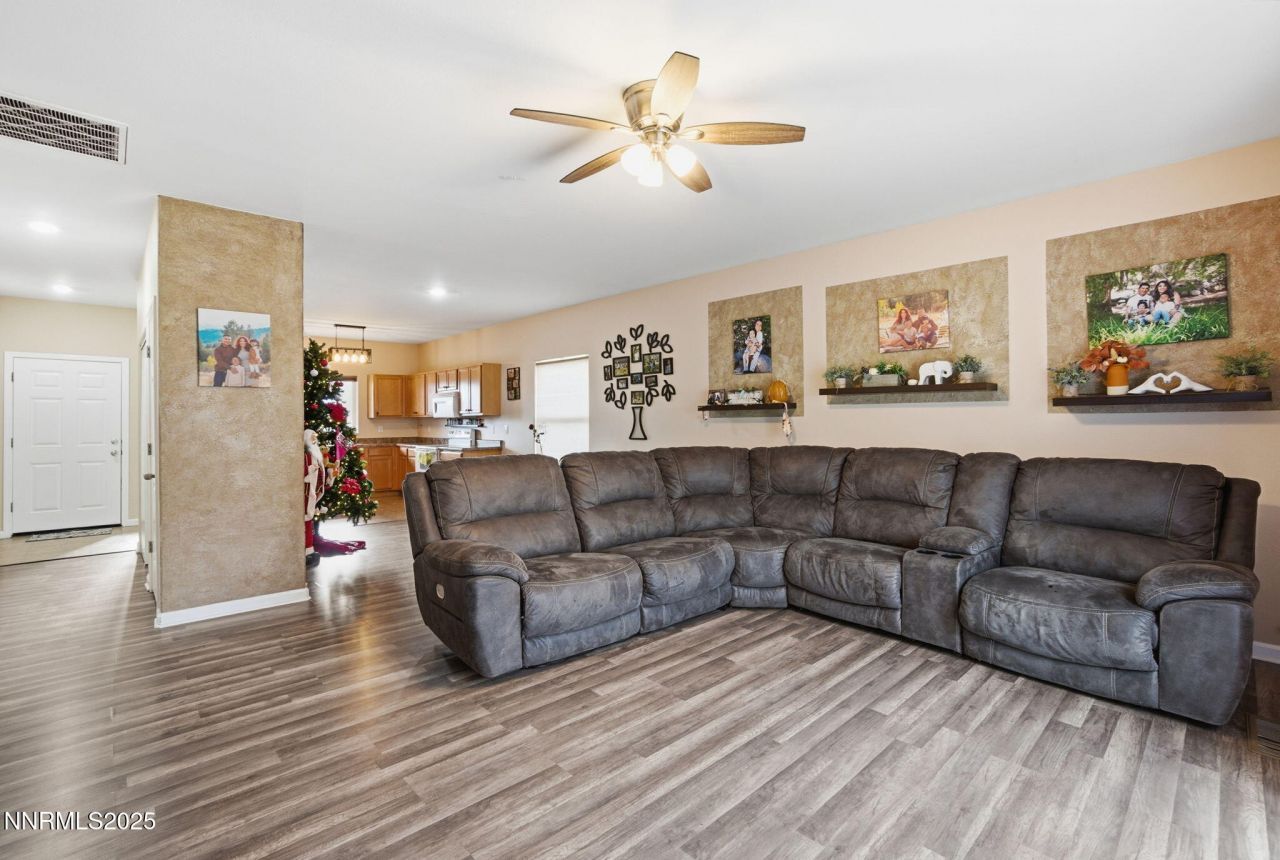 365 Orrcrest Drive, Reno, NV 89506 Photo