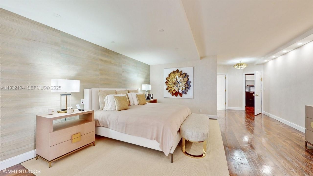 10155 Collins Ave , Unit 410, Bal Harbour, FL 33154 Photo