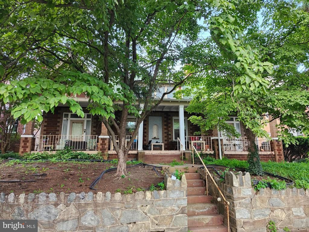 1305 Fern Street Nw, Washington, DC 20012 Main Photo