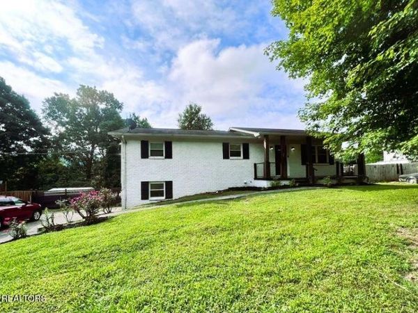 2928 Mynatt Rd, Knoxville, TN 37918