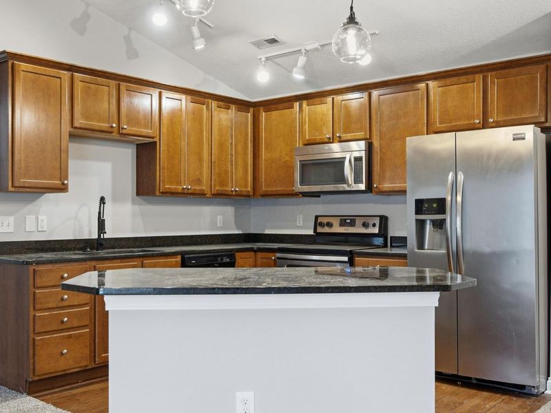 4222 Bradhurst Drive, Unit 15, Dublin, OH 43016 Photo 11