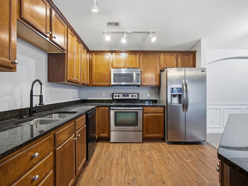 4222 Bradhurst Drive, Unit 15, Dublin, OH 43016 Photo 13