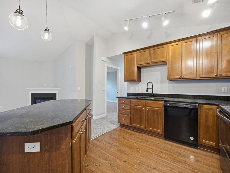 4222 Bradhurst Drive, Unit 15, Dublin, OH 43016 Photo 14