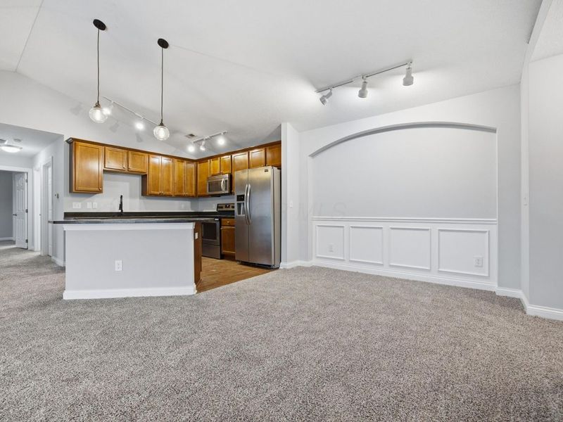 4222 Bradhurst Drive, Unit 15, Dublin, OH 43016 Photo 2