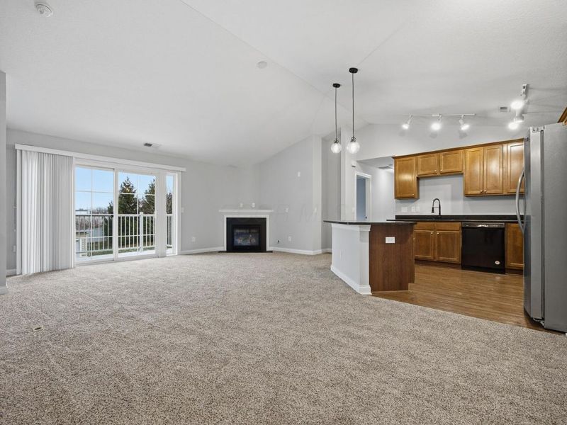 4222 Bradhurst Drive, Unit 15, Dublin, OH 43016 Photo 7