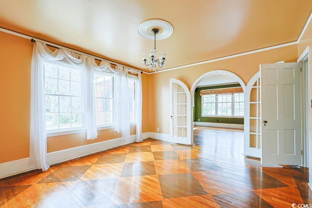 509 Beaty St. Photo 11