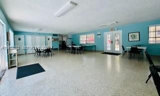 450 Paradise Isle Blvd, Unit 302, Hallandale Beach, FL 33009 Photo