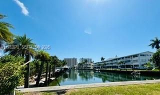 450 Paradise Isle Blvd, Unit 302, Hallandale Beach, FL 33009 Photo
