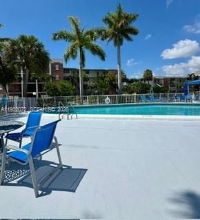 450 Paradise Isle Blvd, Unit 302, Hallandale Beach, FL 33009 Photo