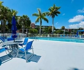 450 Paradise Isle Blvd, Unit 302, Hallandale Beach, FL 33009 Photo