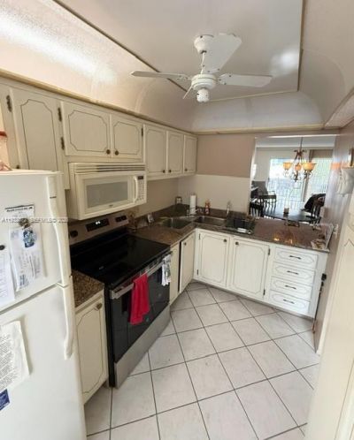 450 Paradise Isle Blvd, Unit 302, Hallandale Beach, FL 33009 Photo