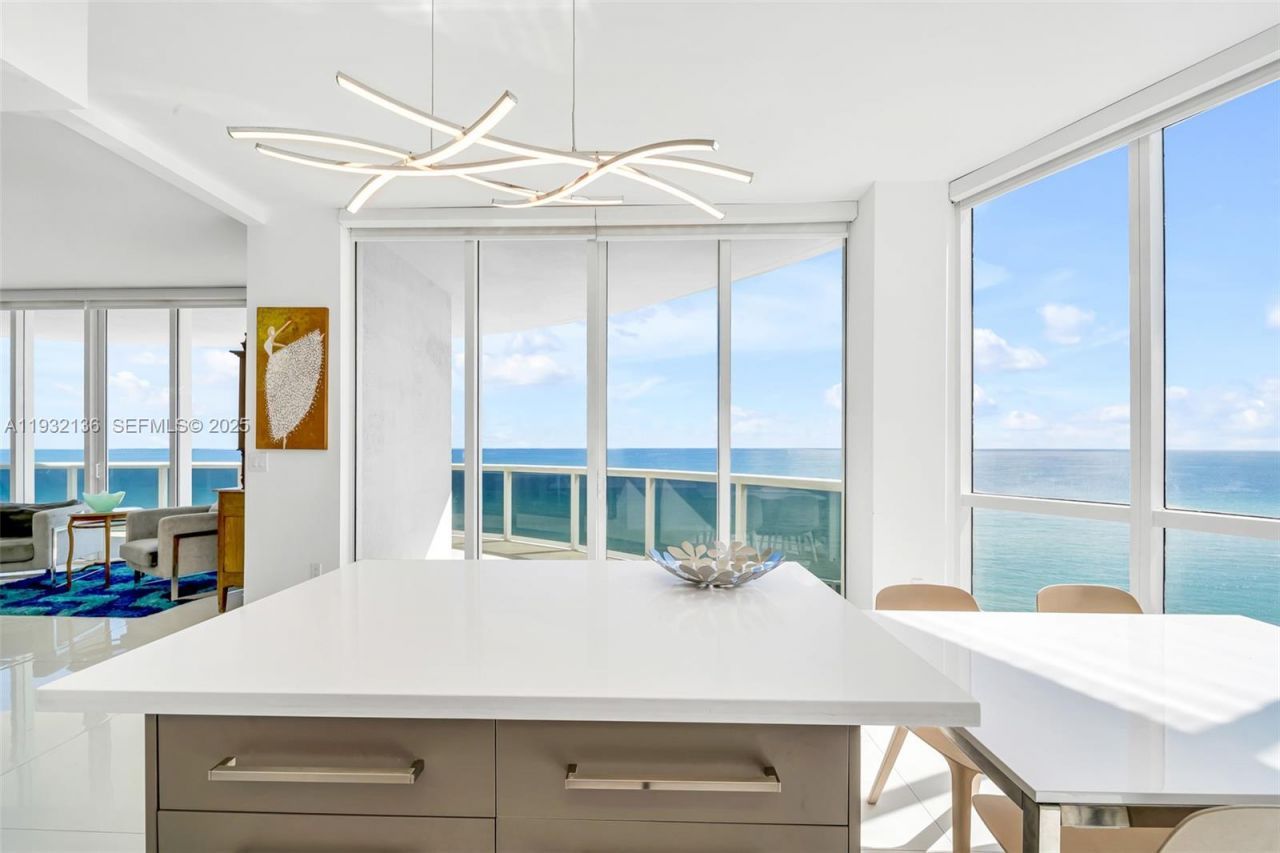 16001 Collins Ave , Unit 701, Sunny Isles Beach, FL 33160 Photo