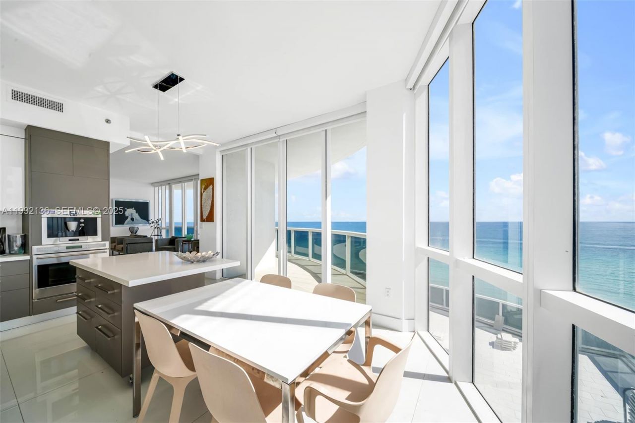 16001 Collins Ave , Unit 701, Sunny Isles Beach, FL 33160 Photo