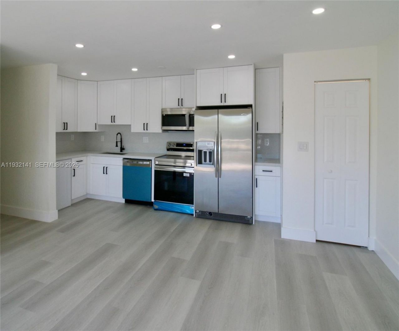 4330 NW 79th Ave, Unit 2B, Doral, FL 33166 Photo