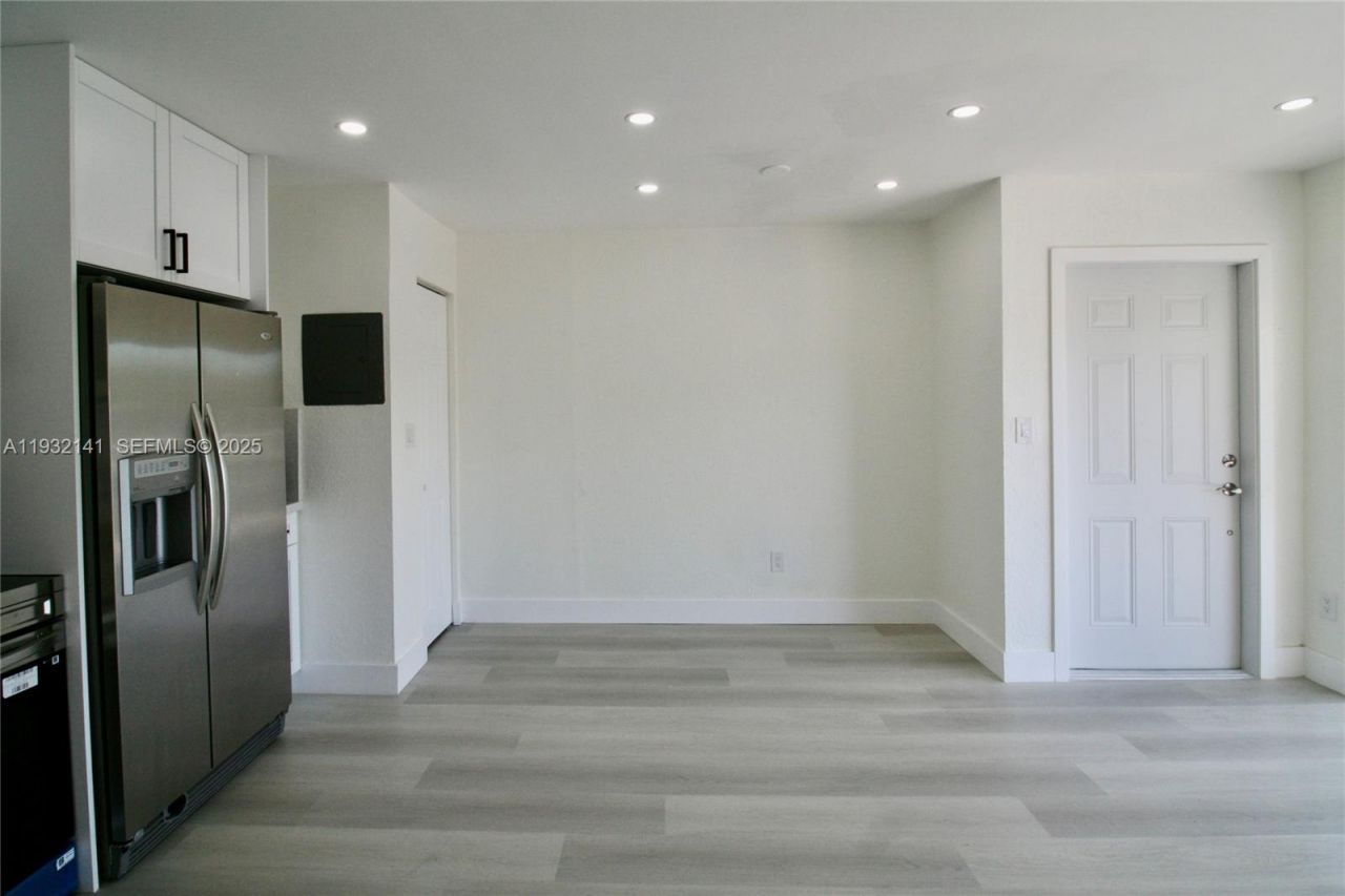 4330 NW 79th Ave, Unit 2B, Doral, FL 33166 Photo