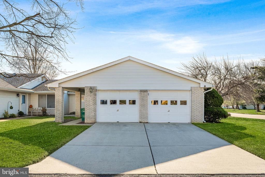 801 B Pompton Road, Monroe Township, NJ 08831 Main Photo