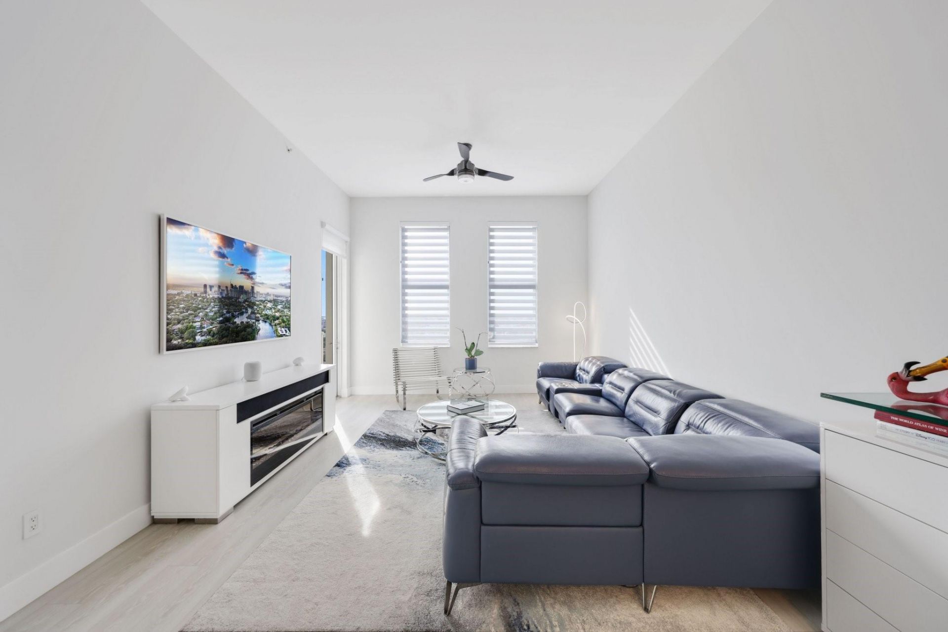 511 SE 5th Ave, Unit 2412, Fort Lauderdale, FL 33301 Main Photo