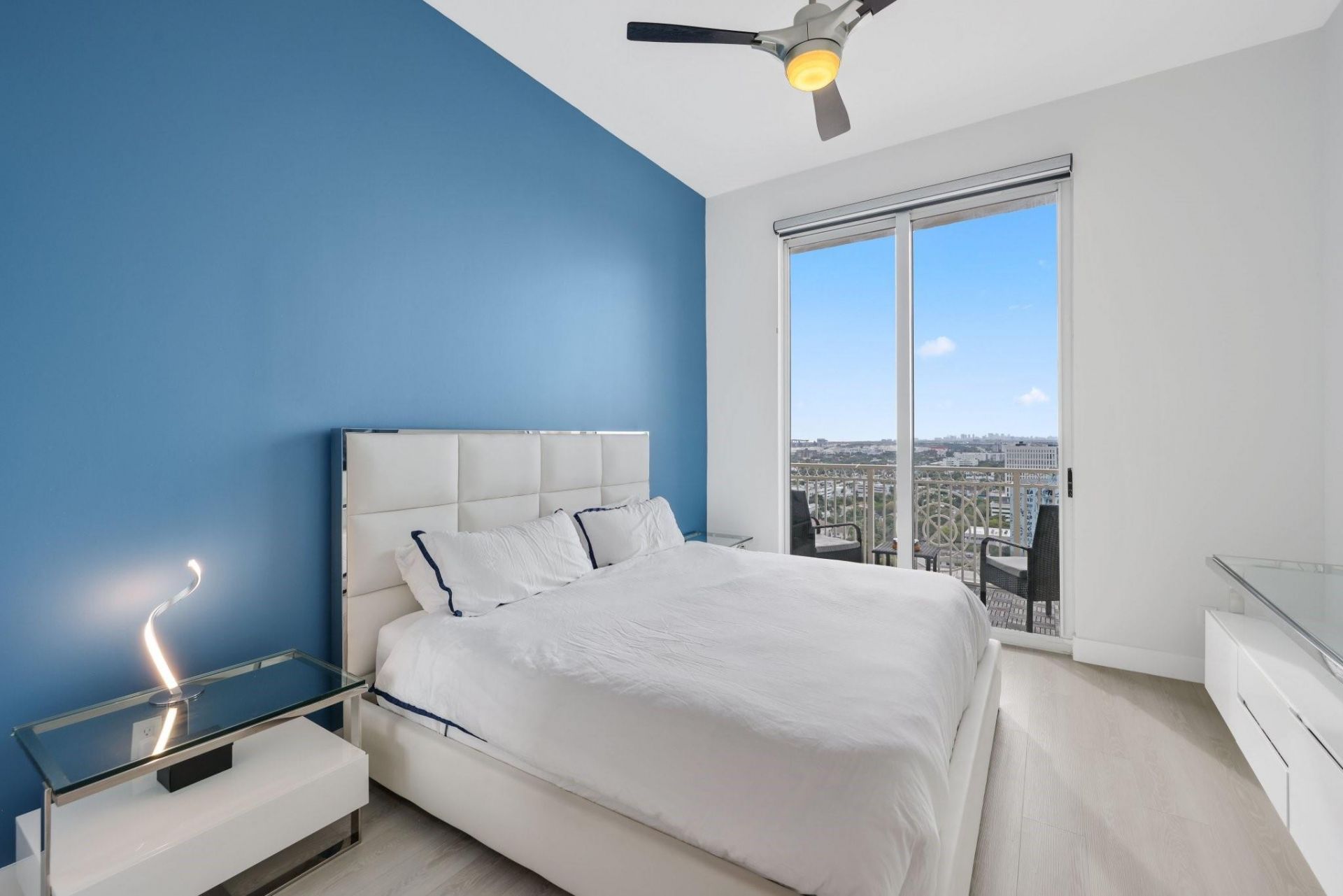 511 SE 5th Avenue, Unit 2412, Fort Lauderdale, FL 33301 Photo