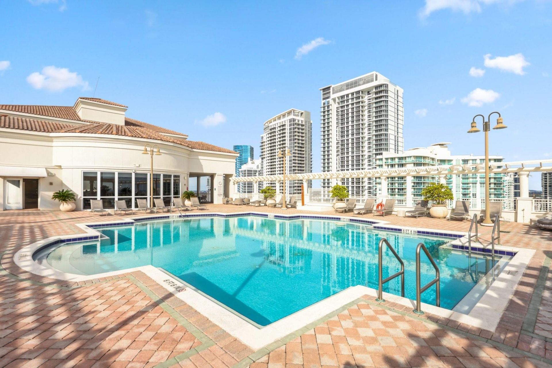 511 SE 5th Avenue, Unit 2412, Fort Lauderdale, FL 33301 Photo